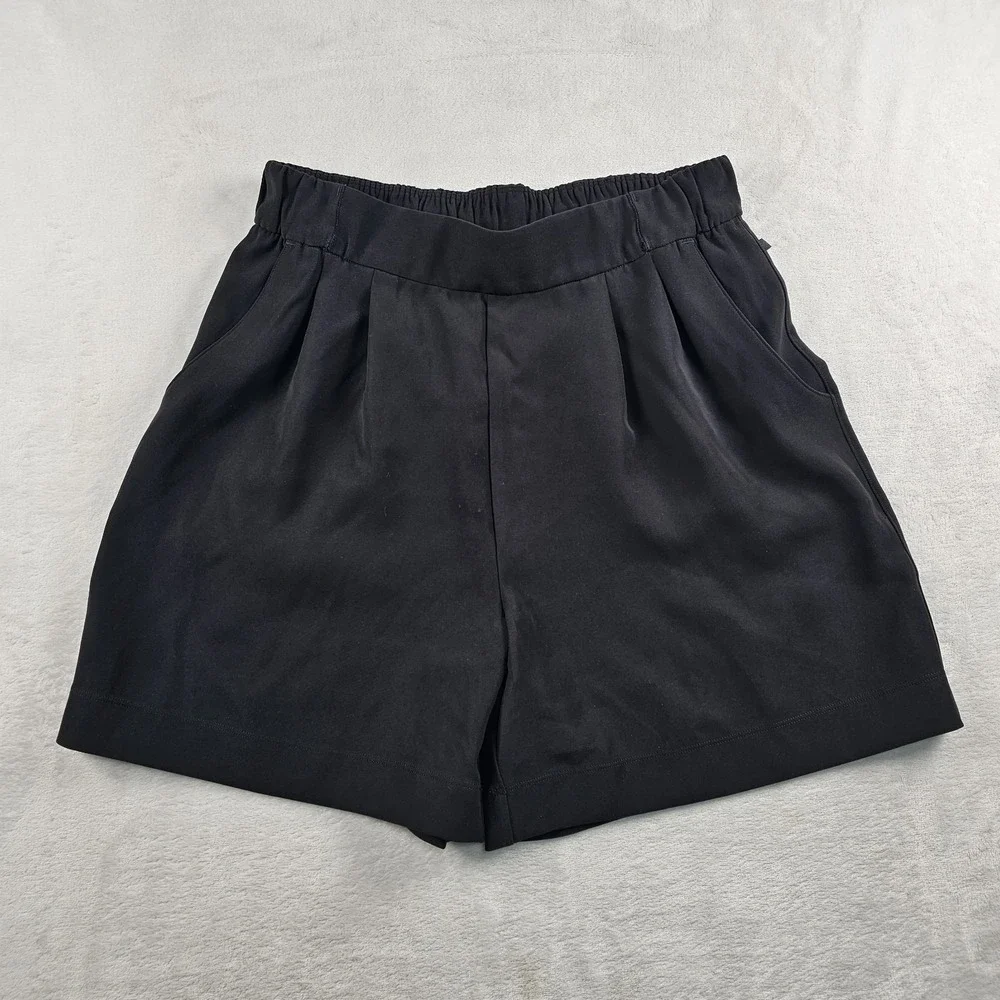 Lululemon Pleated Shorts Womens 8 Pockets Pull On Stretch Flowy High Waisted Blk